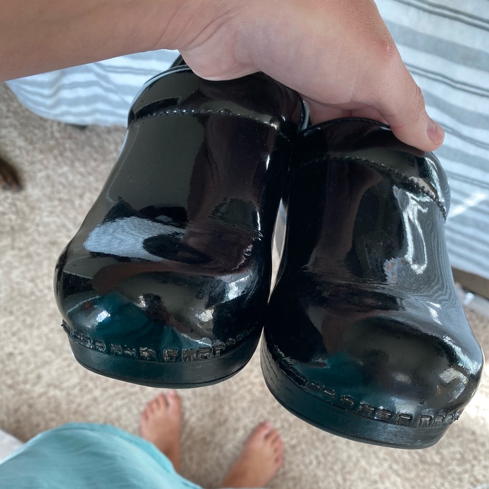 Dansko all black shoes!!
